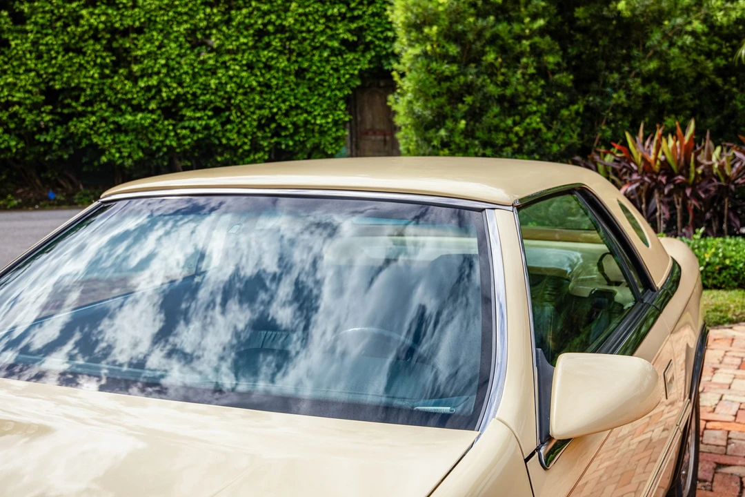 1991 Chrysler TC by Maserati - Image 19 of 31