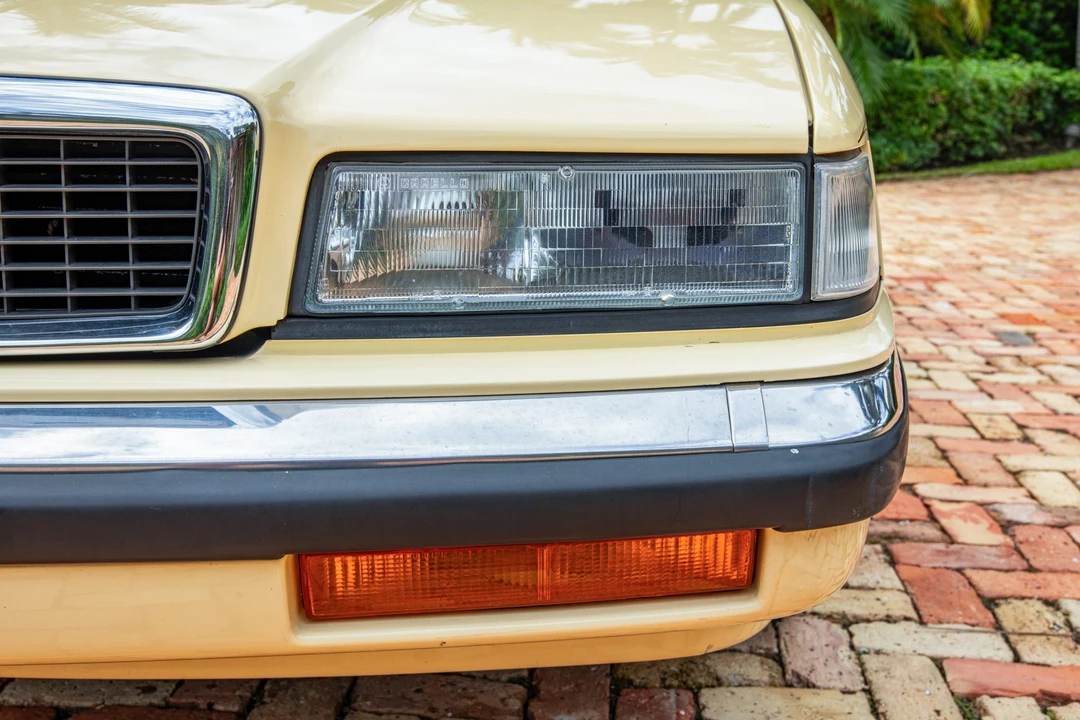 1991 Chrysler TC by Maserati - Image 17 of 31