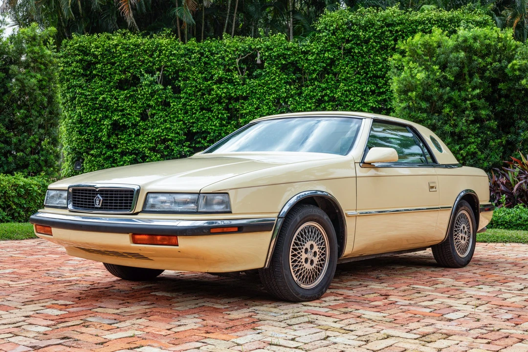 1991 Chrysler TC by Maserati - Image 2 of 31
