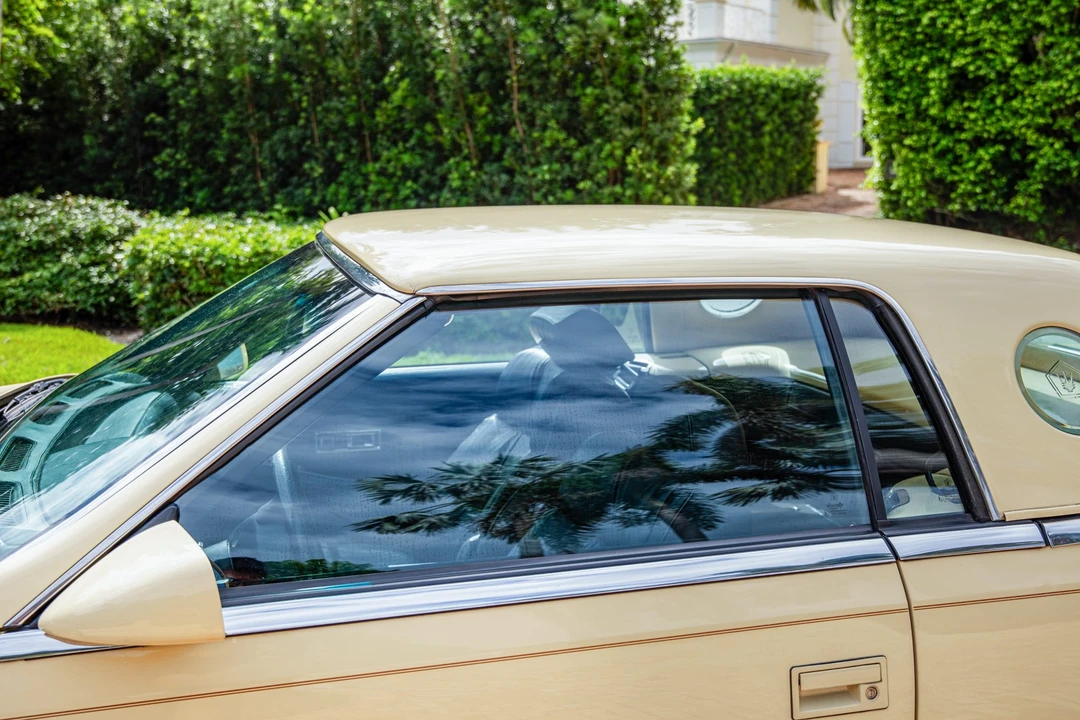 1991 Chrysler TC by Maserati - Image 20 of 31