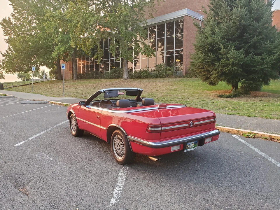 1991 Chrysler TC by Maserati - Image 8 of 31