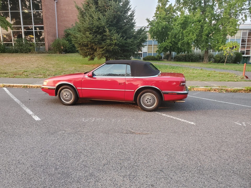1991 Chrysler TC by Maserati - Image 18 of 31