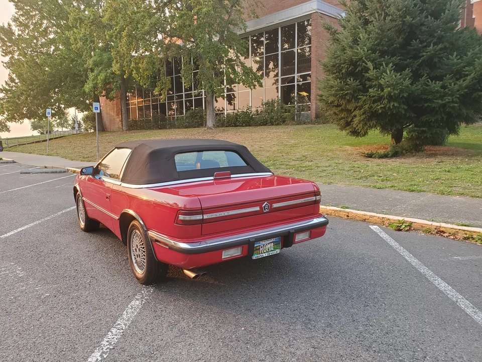1991 Chrysler TC by Maserati - Image 17 of 31