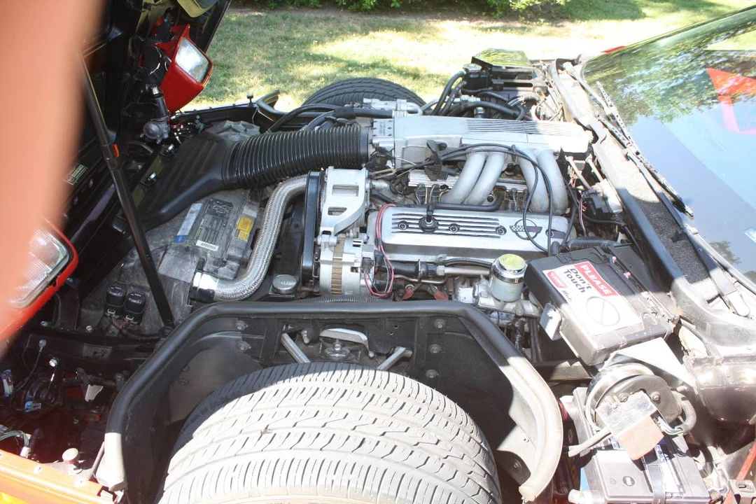 1991 Chevrolet Corvette C4 - Image 16 of 21