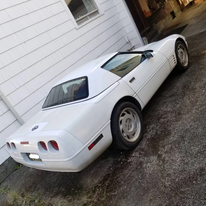 1991 Chevrolet Corvette C4 - Image 11 of 24