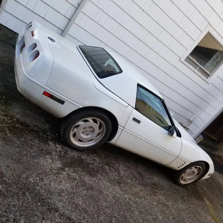 1991 Chevrolet Corvette C4 - Image 12 of 24