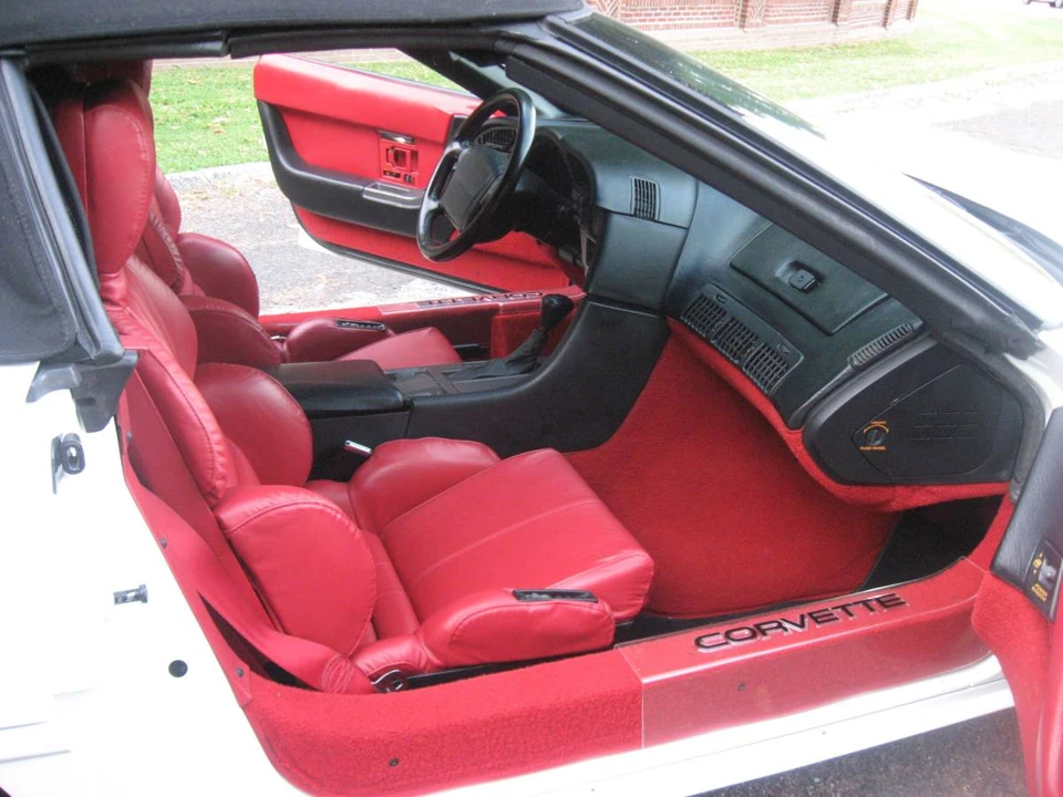 1991 Chevrolet Corvette C4 - Image 14 of 17