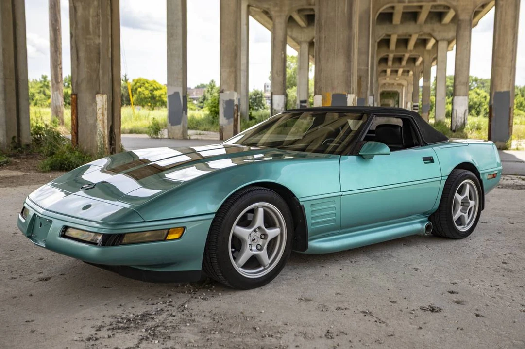 1991 Chevrolet Corvette C4 - Image 7 of 24