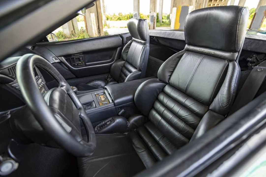 1991 Chevrolet Corvette C4 - Image 22 of 24