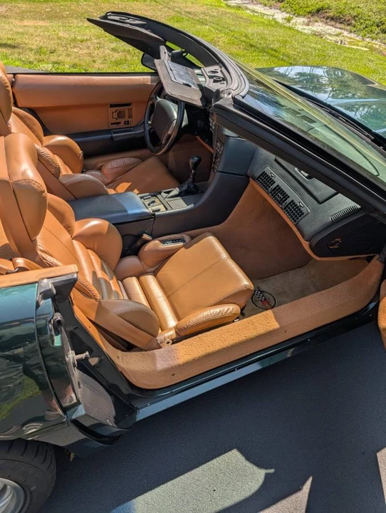 1991 Chevrolet Corvette C4 - Image 5 of 12