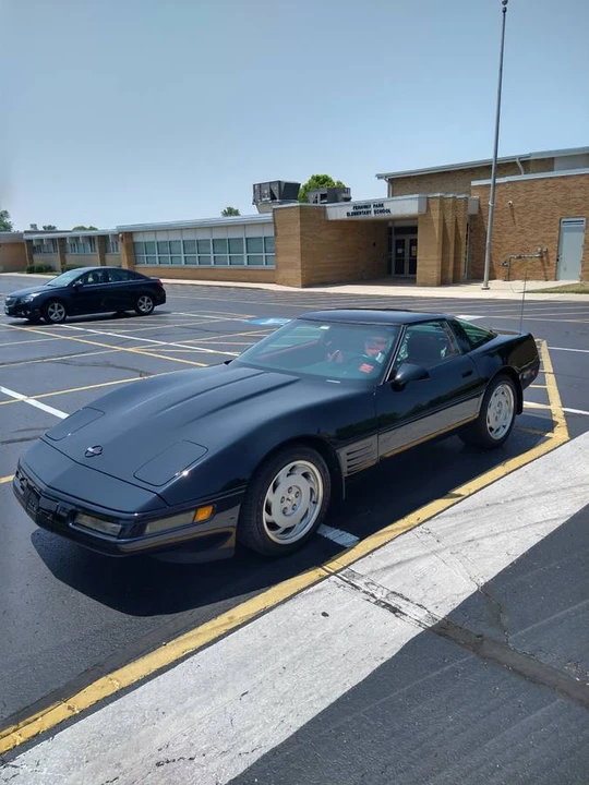 1991 Chevrolet Corvette C4 - Image 8 of 9