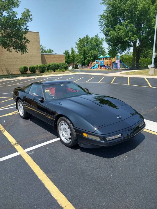 1991 Chevrolet Corvette C4 - Image 2 of 9