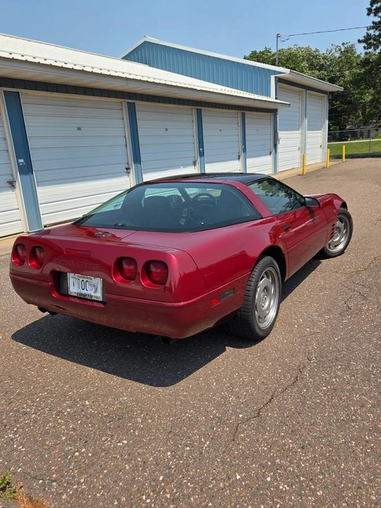 1991 Chevrolet Corvette C4 - Image 2 of 9