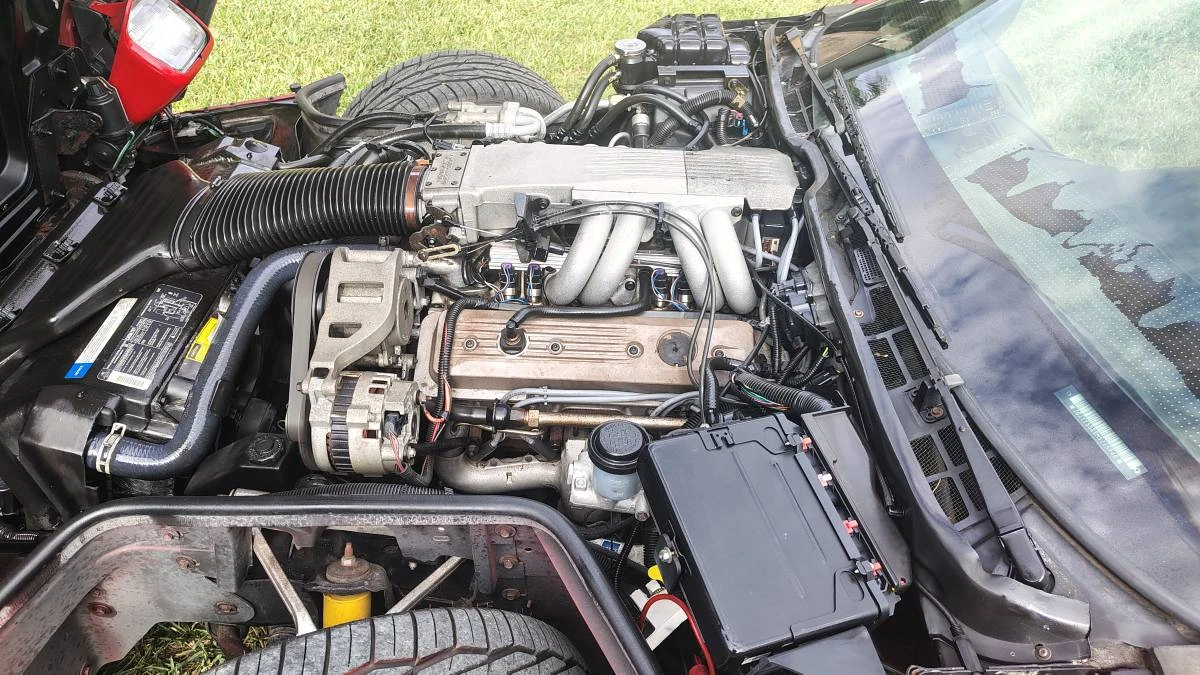 1991 Chevrolet Corvette C4 - Image 14 of 23