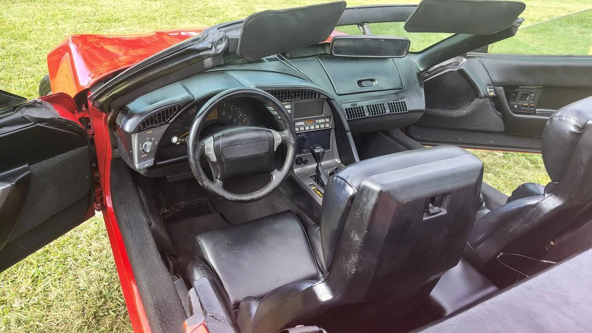 1991 Chevrolet Corvette C4 - Image 15 of 23