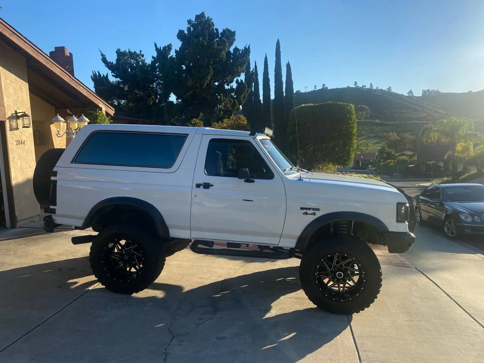 1991 Ford Bronco 4th Gen - Image 10 of 12