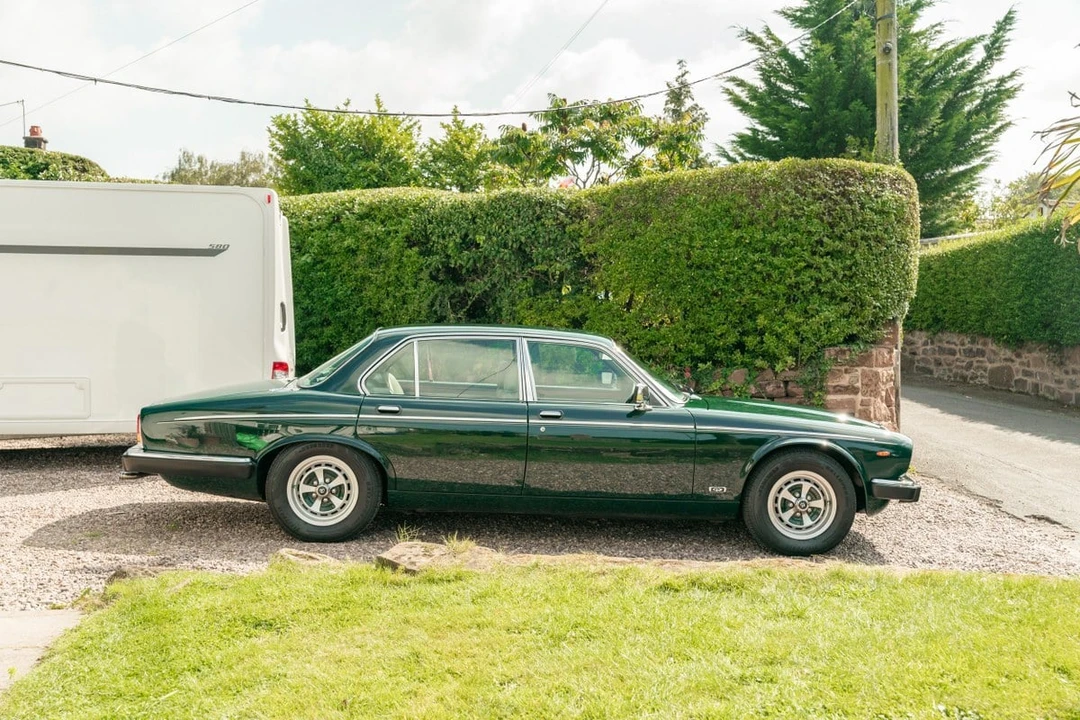 1991 Daimler - Image 11 of 30