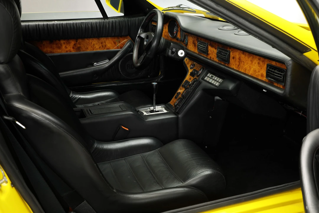 1991 DeTomaso Pantera - Image 24 of 31