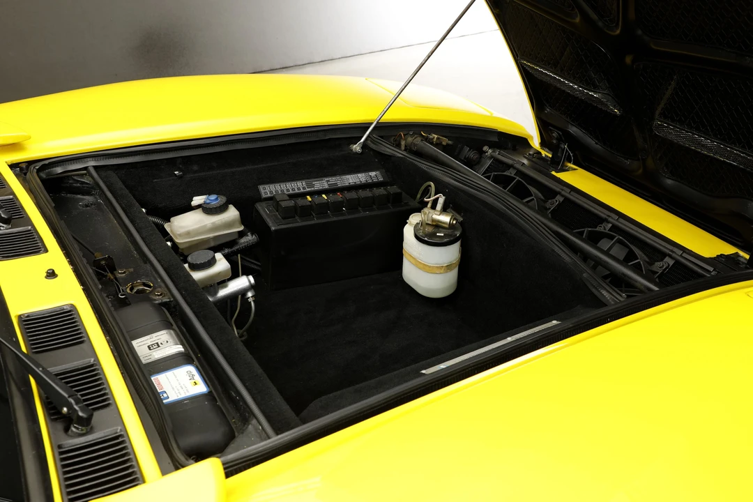 1991 DeTomaso Pantera - Image 21 of 31