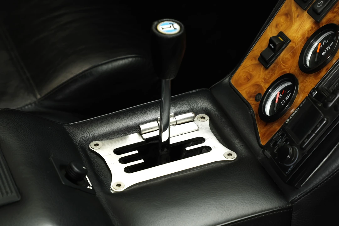 1991 DeTomaso Pantera - Image 22 of 31