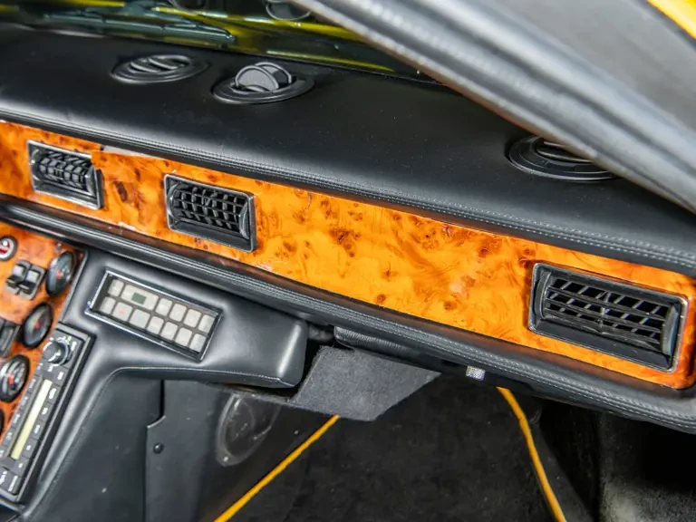 1991 DeTomaso Pantera - Image 21 of 31