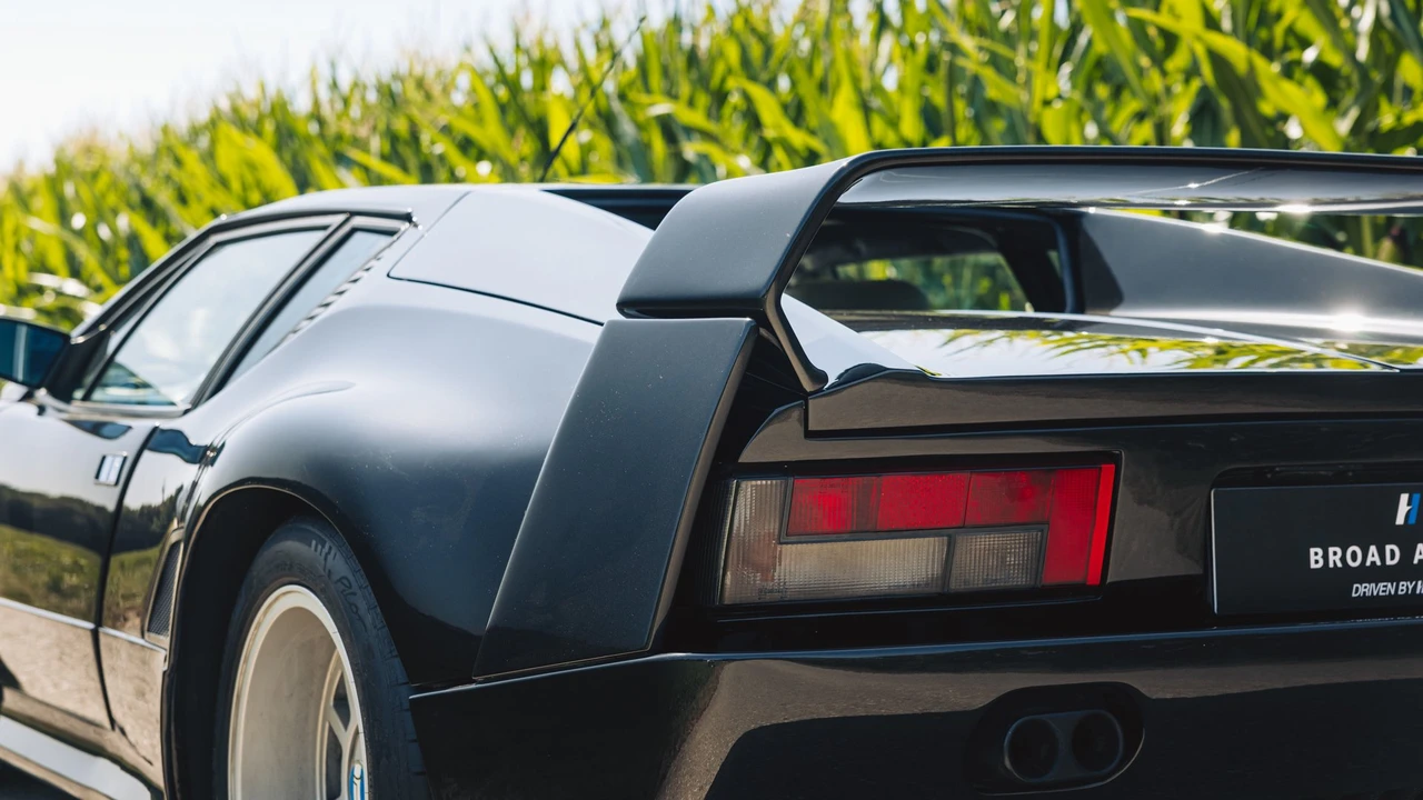 1991 DeTomaso Pantera - Image 14 of 31