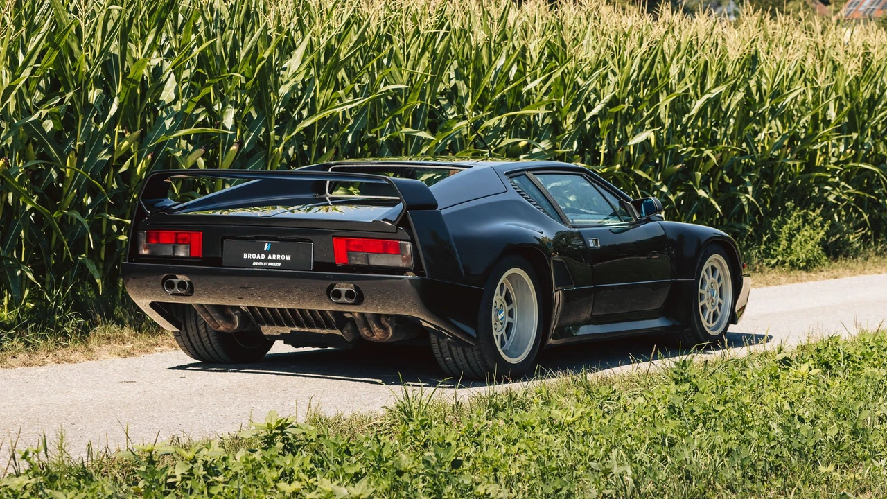 1991 DeTomaso Pantera - Image 2 of 31
