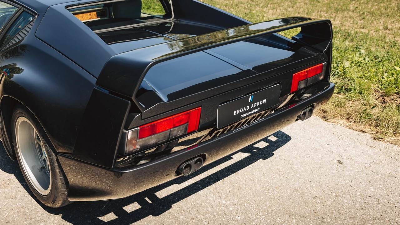 1991 DeTomaso Pantera - Image 29 of 31