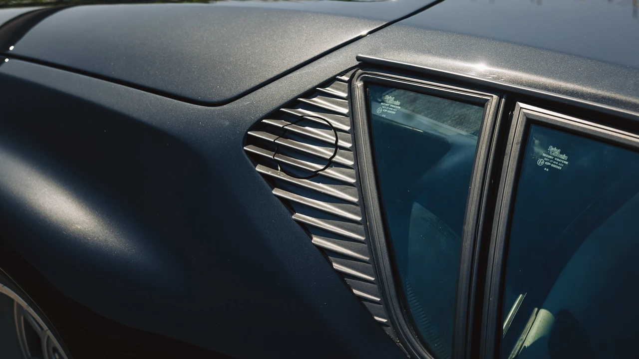 1991 DeTomaso Pantera - Image 28 of 31
