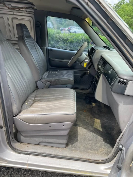 1991 Dodge Caravan - Image 10 of 20
