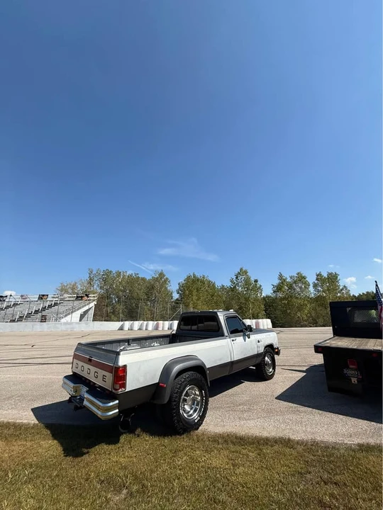 1991 Dodge Ram 1st Gen - Image 4 of 5
