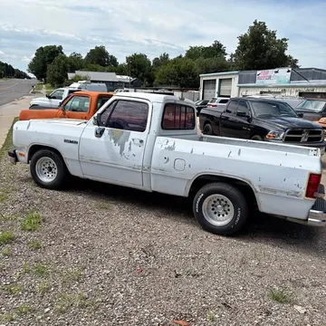 1991 Dodge D150 Regular Cab Short Bed