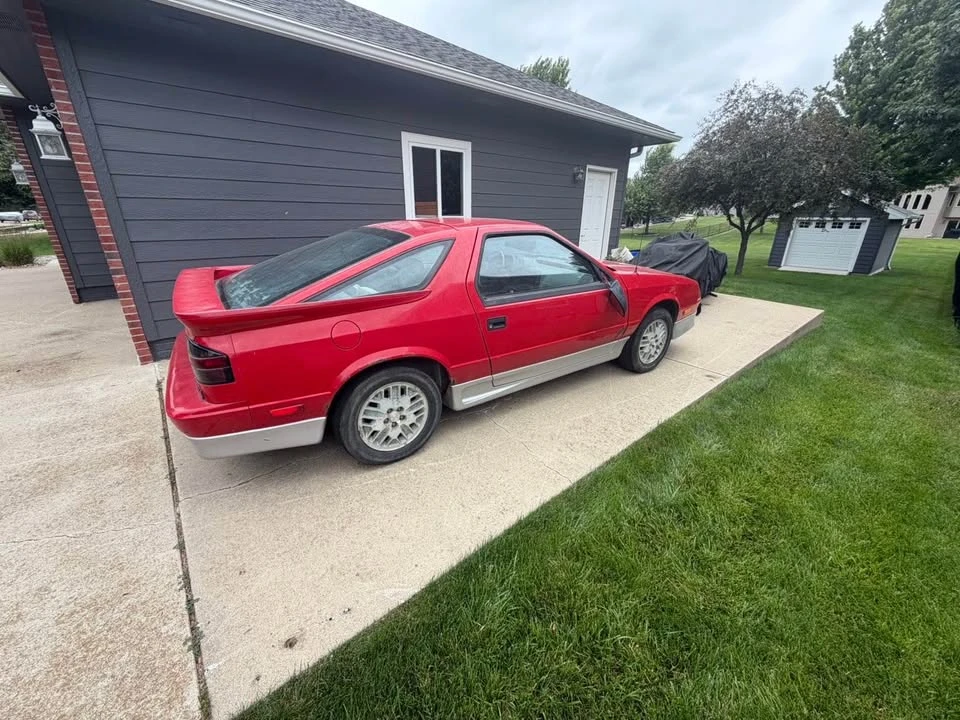1991 Dodge Daytona - Image 3 of 14