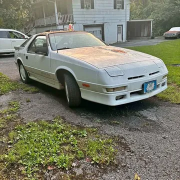 1991 Dodge Daytona Hatchback 2D