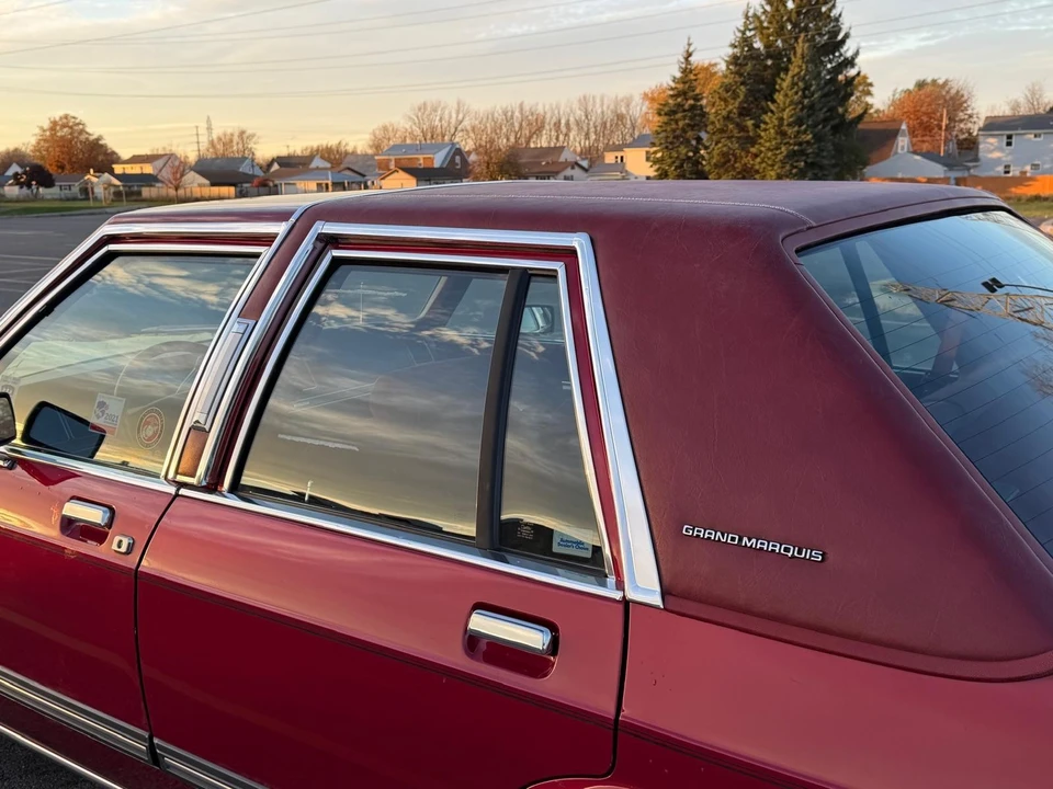 1991 Dodge Caravan - Image 11 of 21