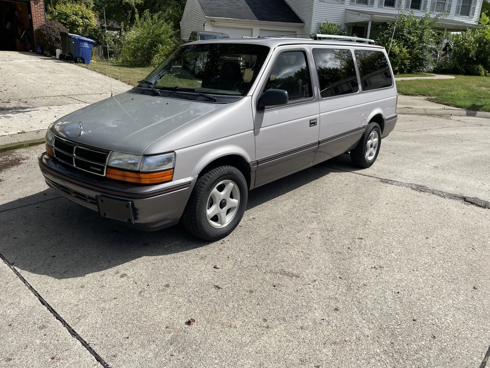 1991 Dodge Caravan - Image 7 of 31