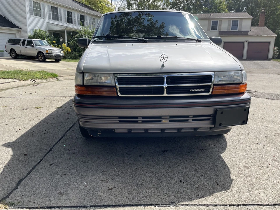 1991 Dodge Caravan - Image 4 of 31