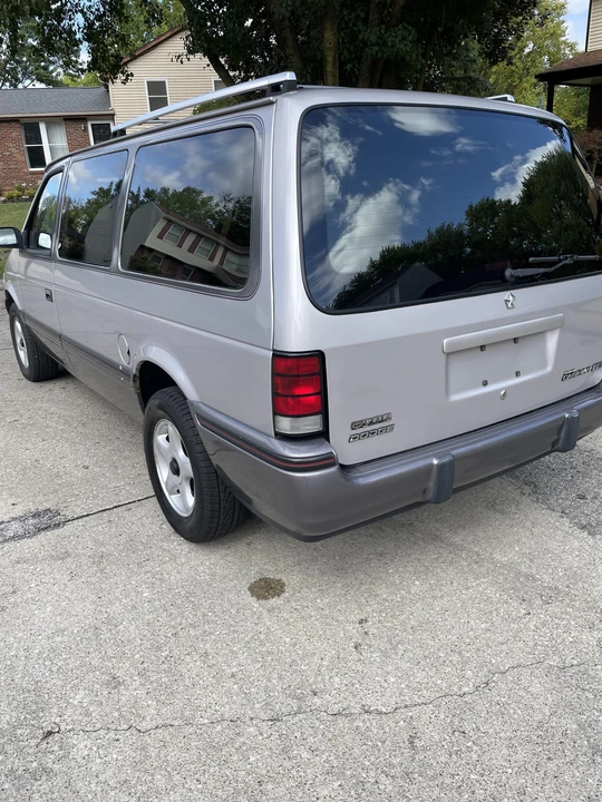 1991 Dodge Caravan - Image 9 of 31
