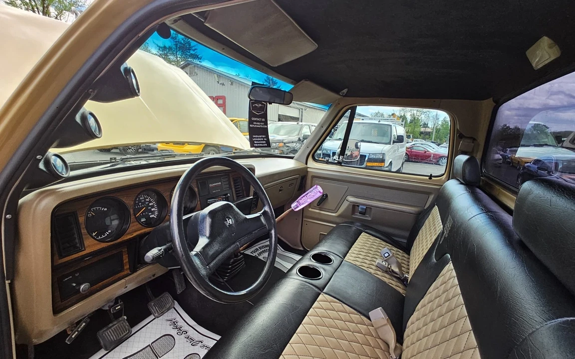 1991 Dodge Ram 1st Gen - Image 17 of 18