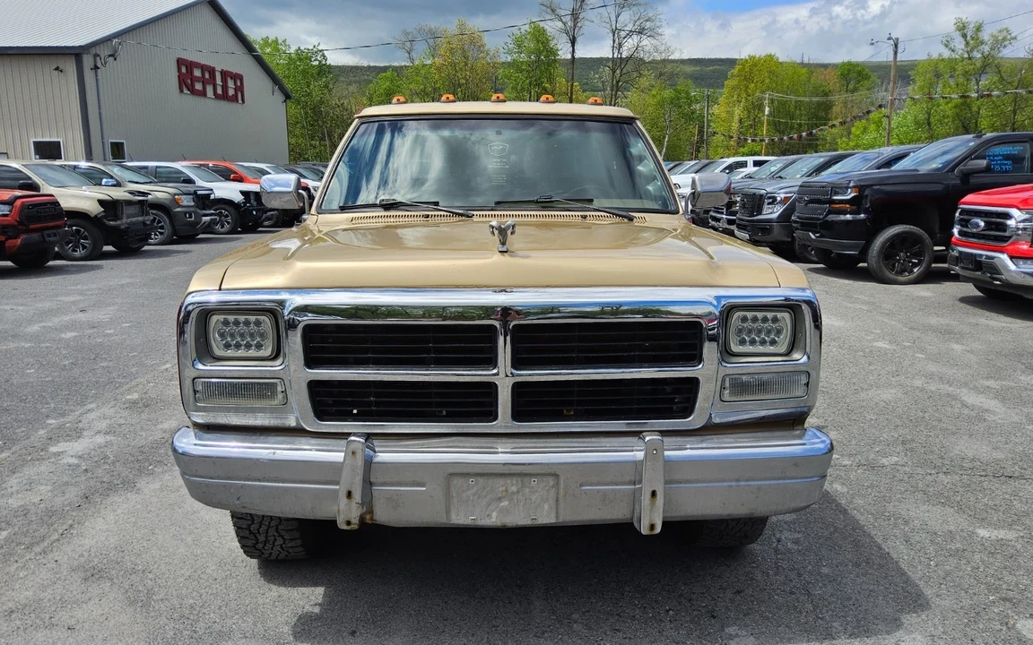 1991 Dodge Ram 1st Gen - Image 2 of 18
