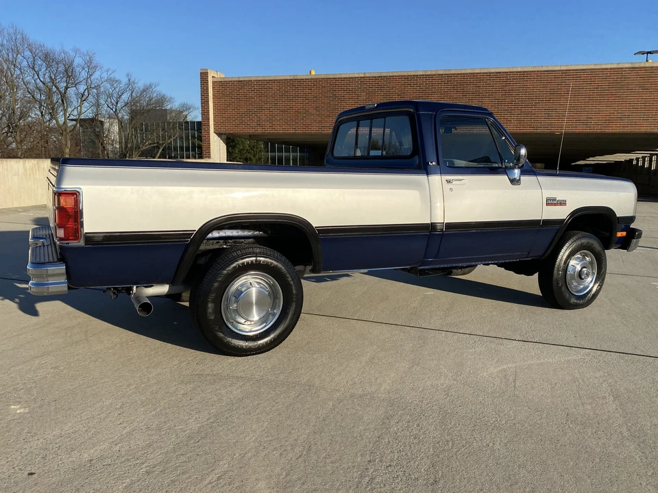 1991 Dodge Ram 1st Gen - Image 28 of 31