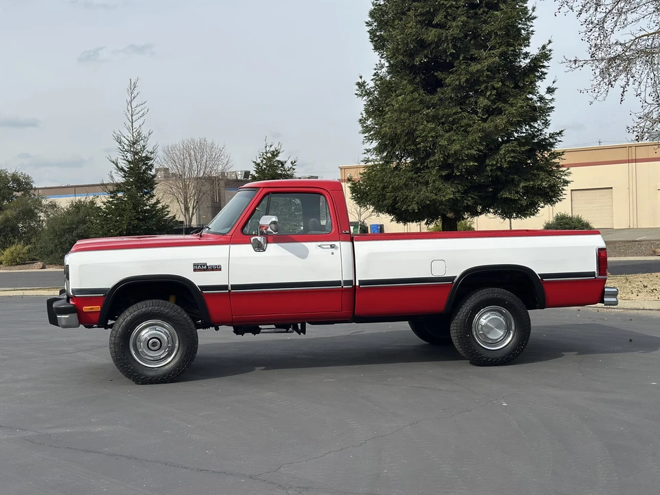 1991 Dodge Ram 1st Gen - Image 28 of 31