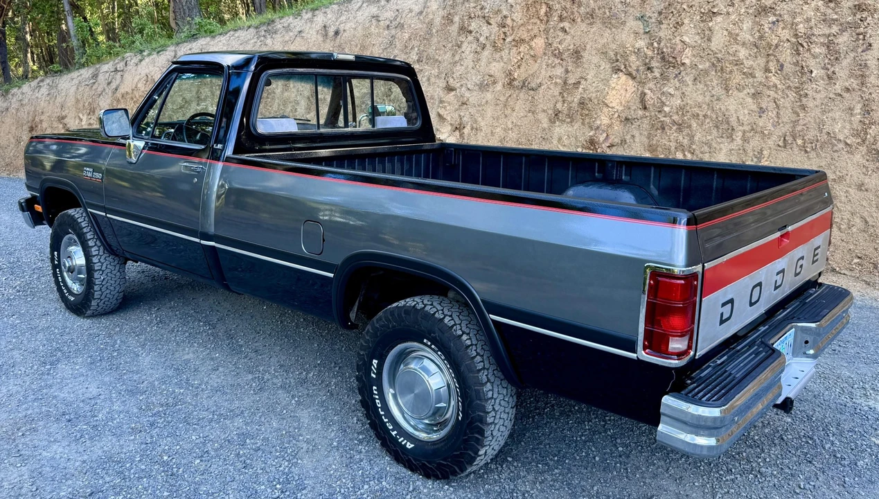 1991 Dodge Ram 1st Gen - Image 30 of 31