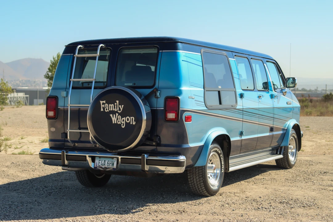 1991 Dodge Ram Van - Image 27 of 31