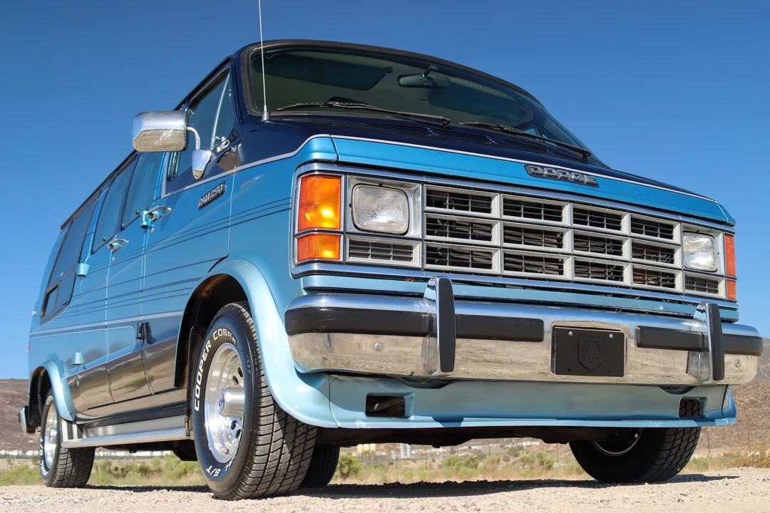1991 Dodge Ram Van - Image 2 of 31