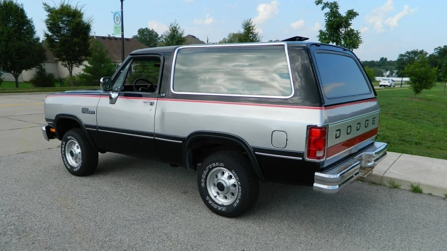 1991 Dodge Ramcharger - Image 3 of 9