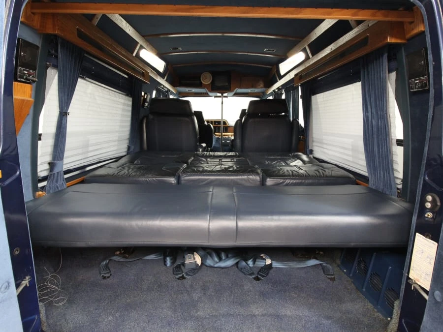 1991 Dodge Ram Van - Image 9 of 12