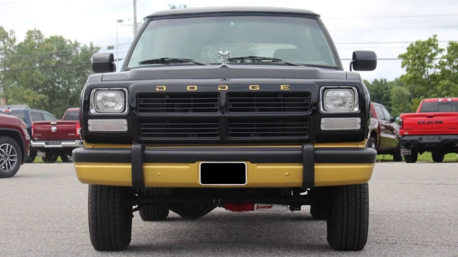 1991 Dodge Ramcharger - Image 5 of 13