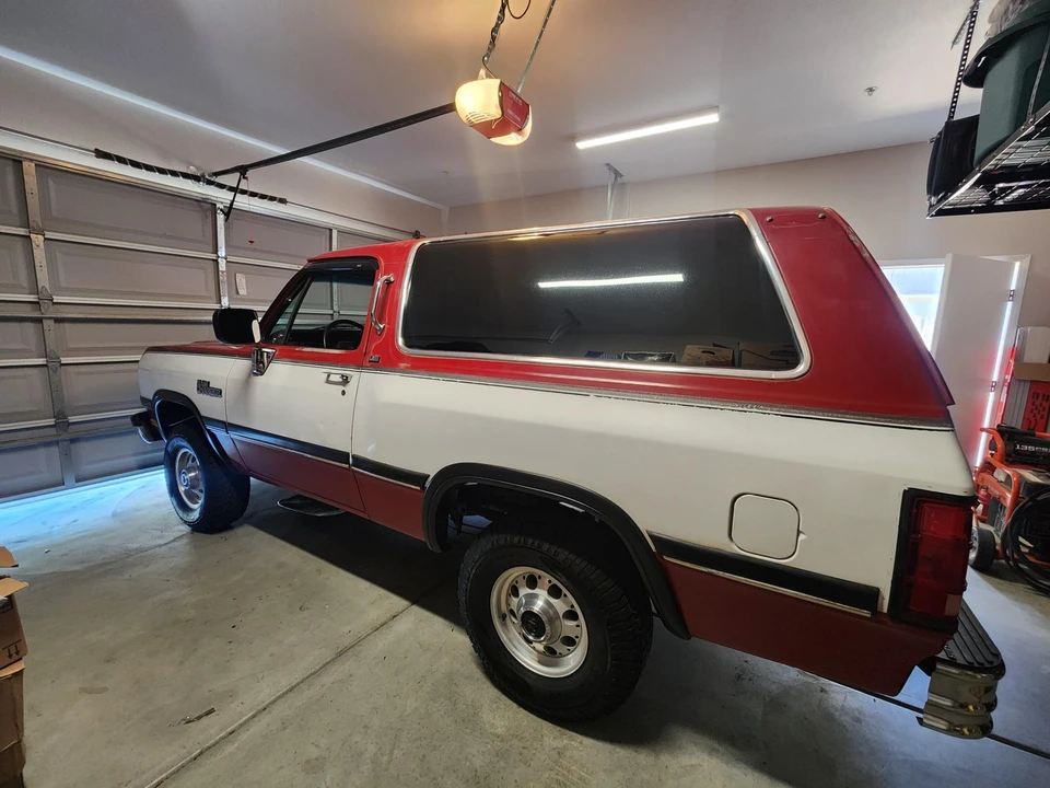 1991 Dodge Ramcharger - Image 7 of 31