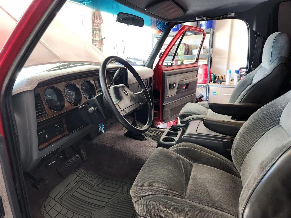 1991 Dodge Ramcharger - Image 22 of 31